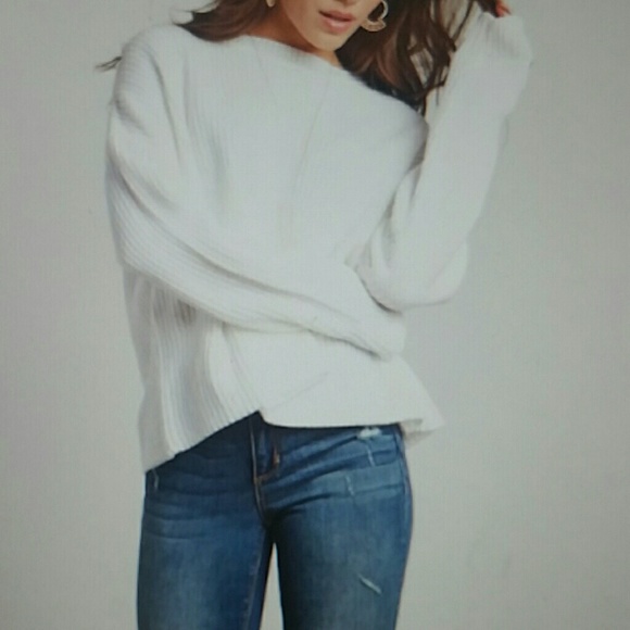 Sweaters - Round neck Long Sleeves Sweater
